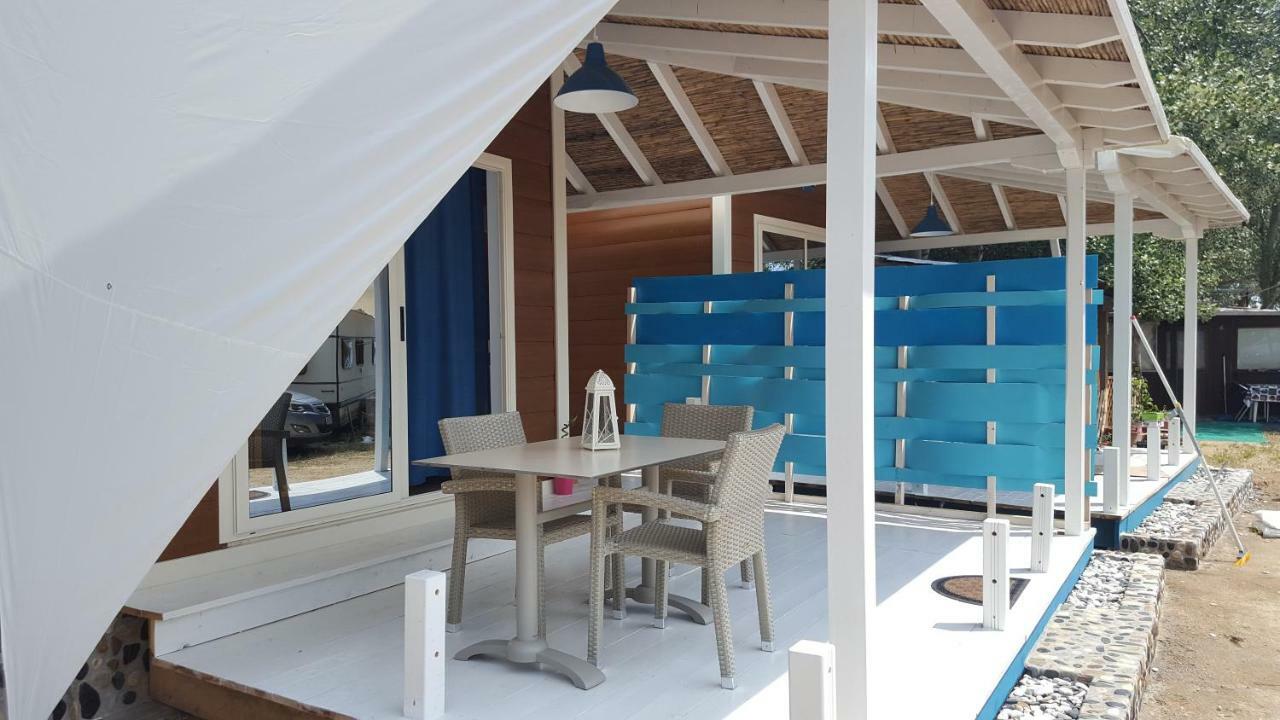 Ouranoupoli Bungalows & Camping エクステリア 写真